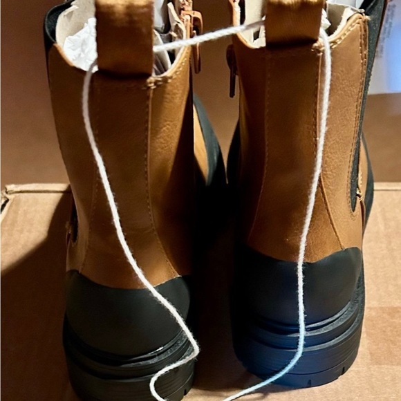 New Brown and Black Ankle Boots - Picture 4 of 7